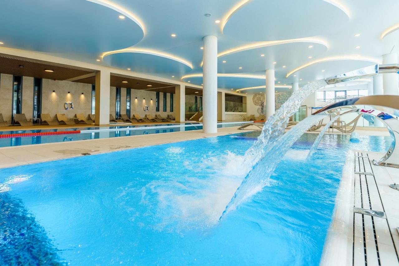 Polanki Aqua Apartamenty Nielimitowany Dostep Do Basenow Parking Free Kolobrzeg Exterior photo