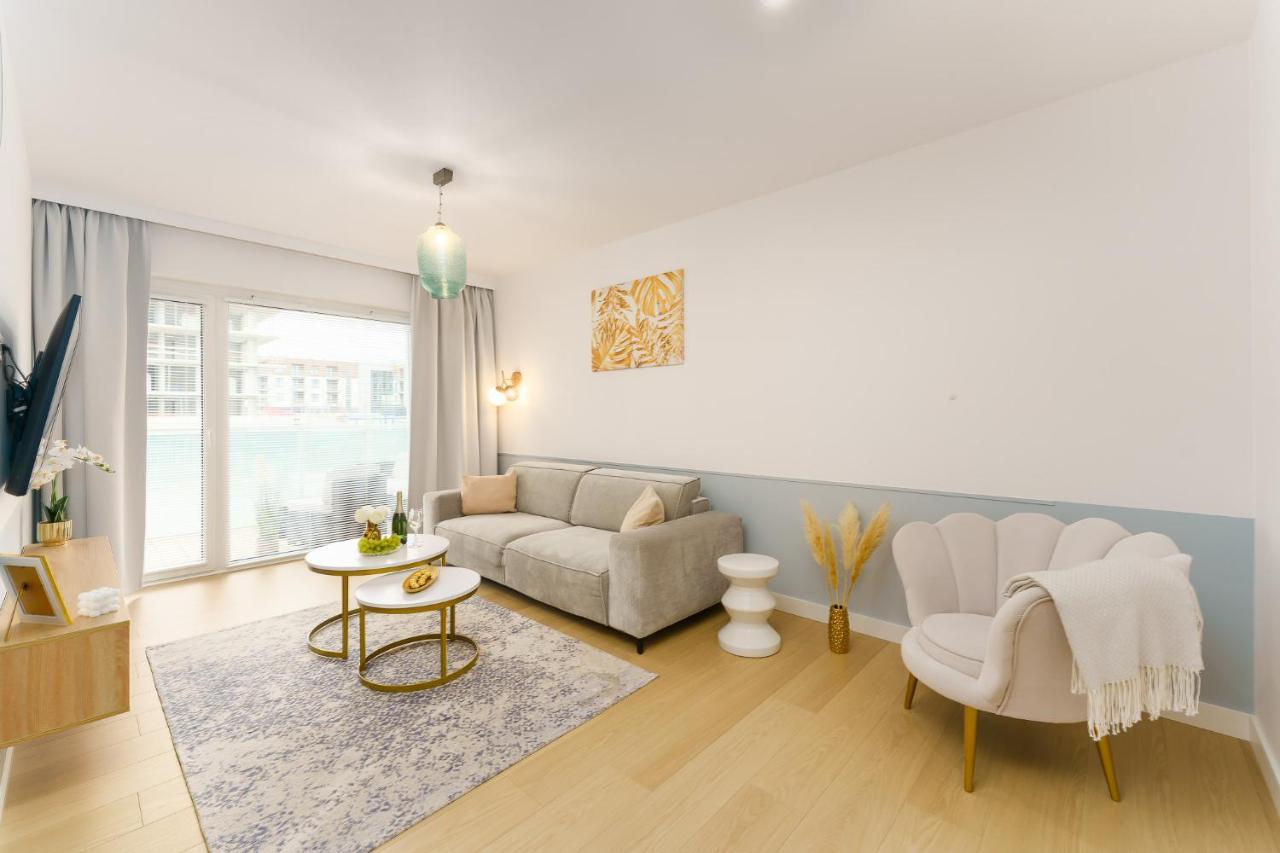 Polanki Aqua Apartamenty Nielimitowany Dostep Do Basenow Parking Free Kolobrzeg Exterior photo
