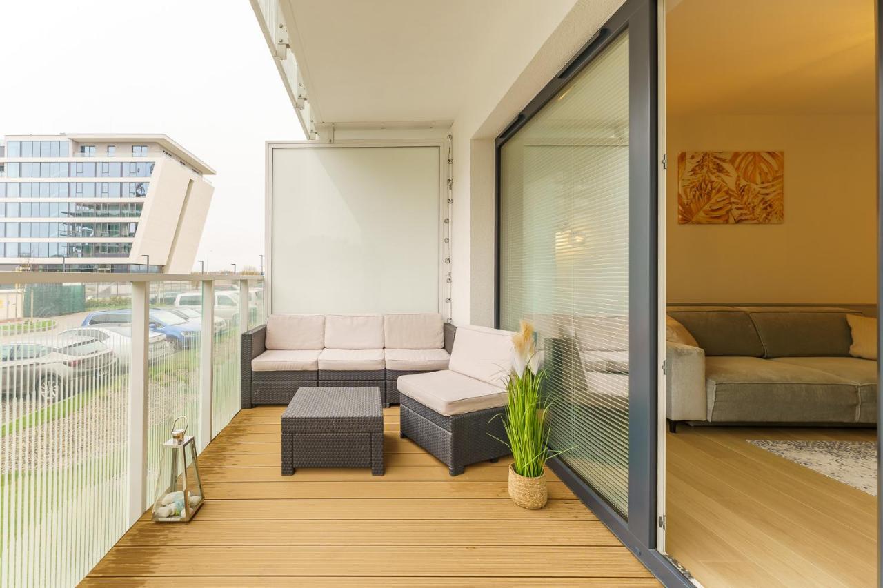 Polanki Aqua Apartamenty Nielimitowany Dostep Do Basenow Parking Free Kolobrzeg Exterior photo